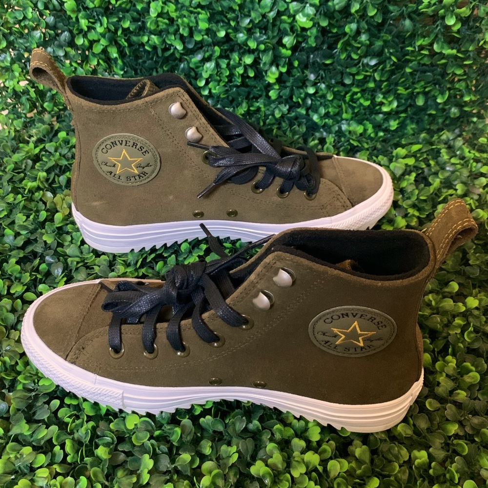 Converse hi-top
